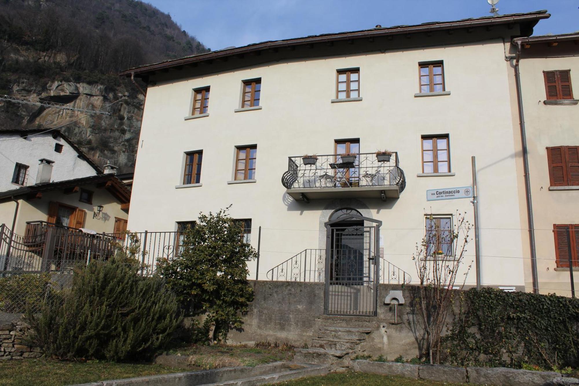 Casa Pasini-Foresteria Piuro Extérieur photo